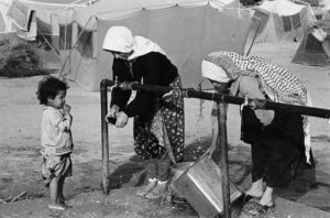 Refugiados en el campamento del valle del Jordán. Fuente: UNWRA